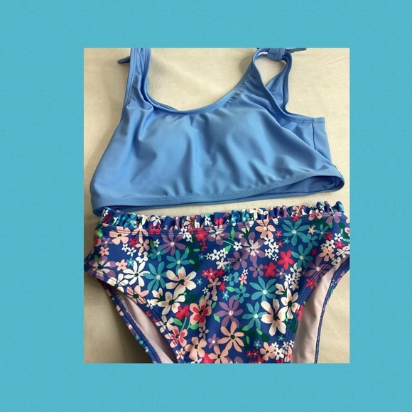 Blue two piece with flower bottom swimsuit. - Picture 5 of 7